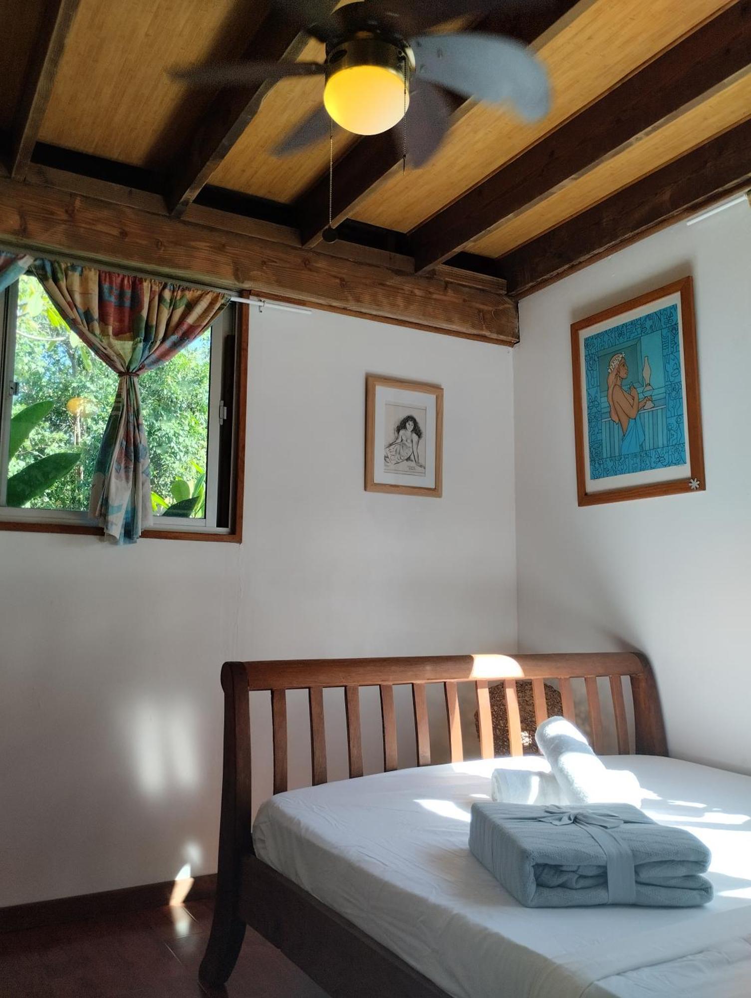 Tema'E Beach House Temae Kültér fotó