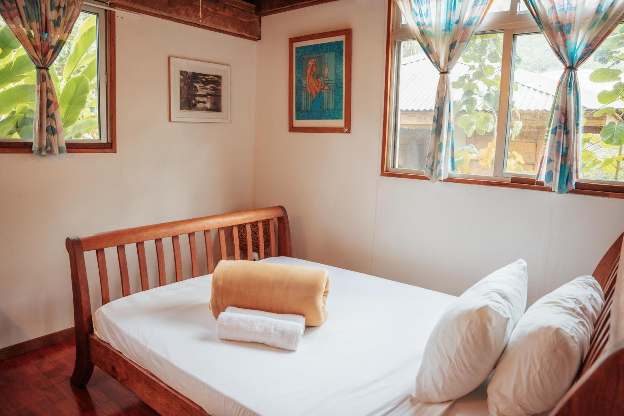 Tema'E Beach House Temae Kültér fotó